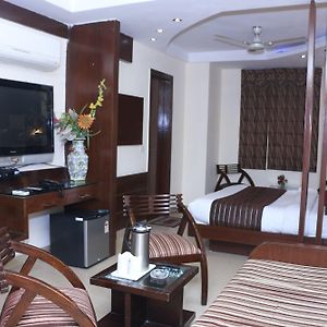 Hotel High 5 Land